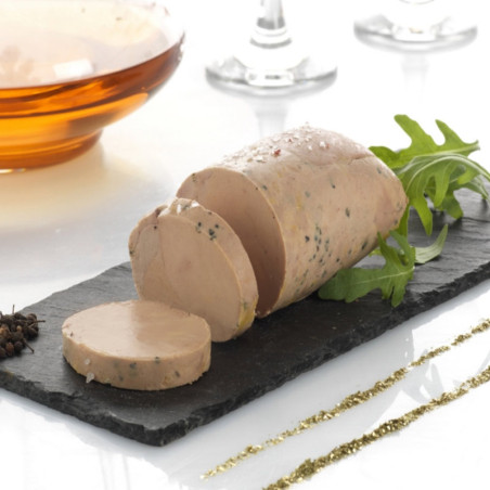 Le Foie Gras de Canard Entier du Périgord en Habit de Truffes Noires du Périgord (10% de Brisures de Truffes Noires)