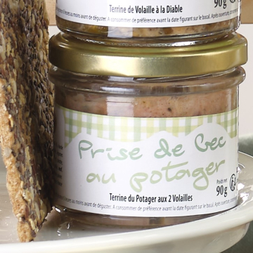 "Prise de Bec au Potager"...